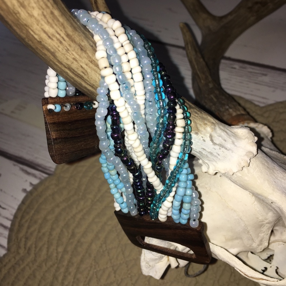 Wood and beaded bracelet